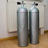 Dummy-Tauchflaschen für LANGE TAUCHEN