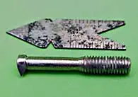 Bild 7: Aus einer vergüteten M8- Sechskantschraube zurecht geschliffener 55°- Fräser tmb cutter and gauge